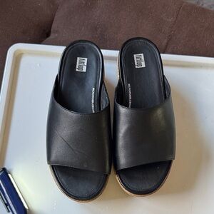 Fitflop Black women  Slide Sandals  size 8.5